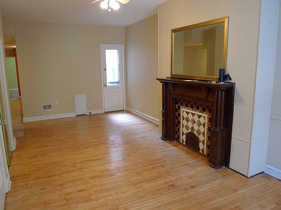 3rd image of 882 N 23rd Street # Fl 1ST