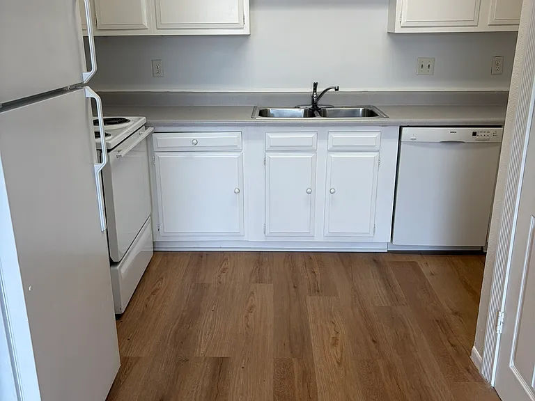 3746 Laura Leigh Ln — Photo 6