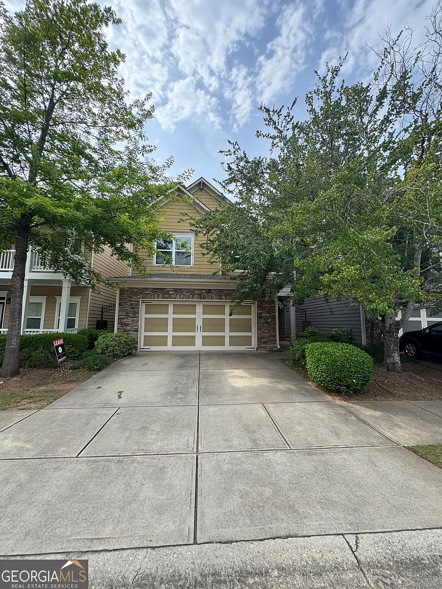 Building Photo - 1455 Blackstone Way