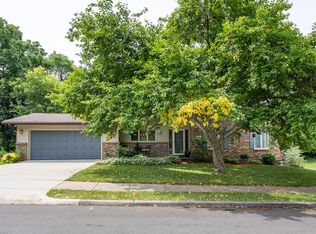 3168 Spring Valley Rd, Dubuque, IA 52001