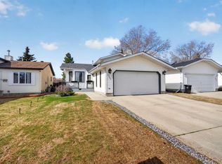 9347 175th Ave NW, Edmonton, AB T5Z 2C8