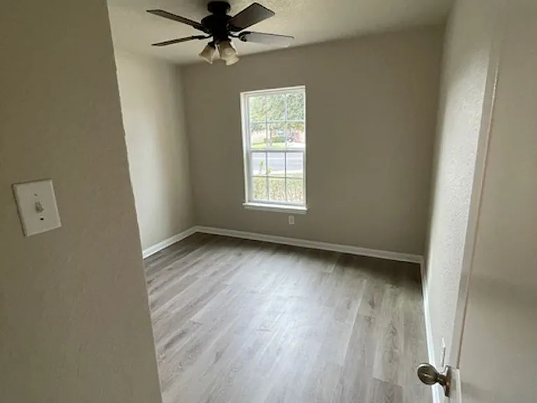 3618 Foster Mdws — Photo 19