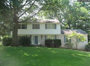 2235 Colonial Pkwy NE, Massillon, OH 44646