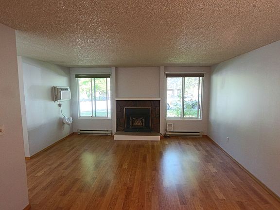 2nd image of 6207 E 6th Ave APT C1