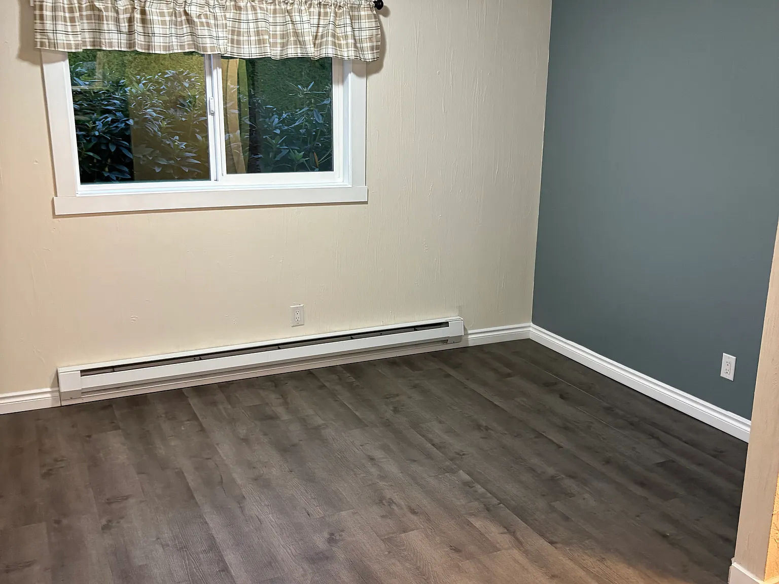 1 bed, 1.5 bath, 650 sqft, $1,450 — Photo 3
