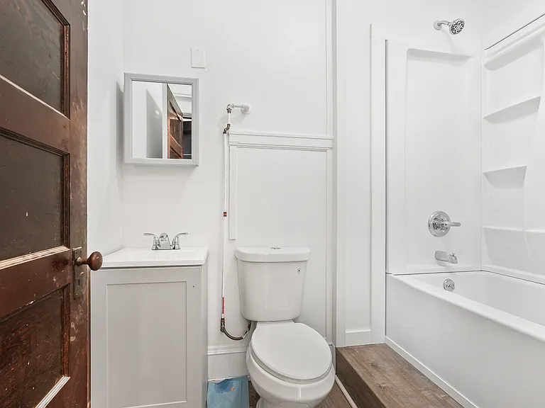 2411-2417 NE Glisan St #2415 — Photo 22