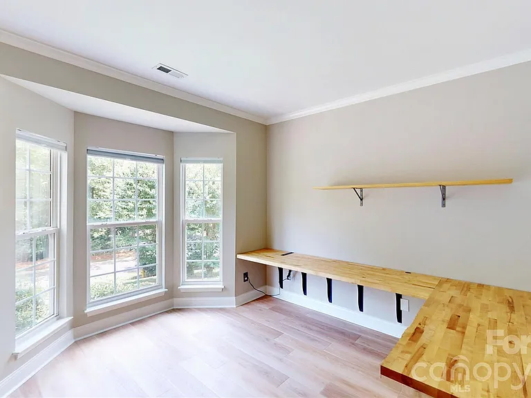 107 Stonemason Ct — Photo 22
