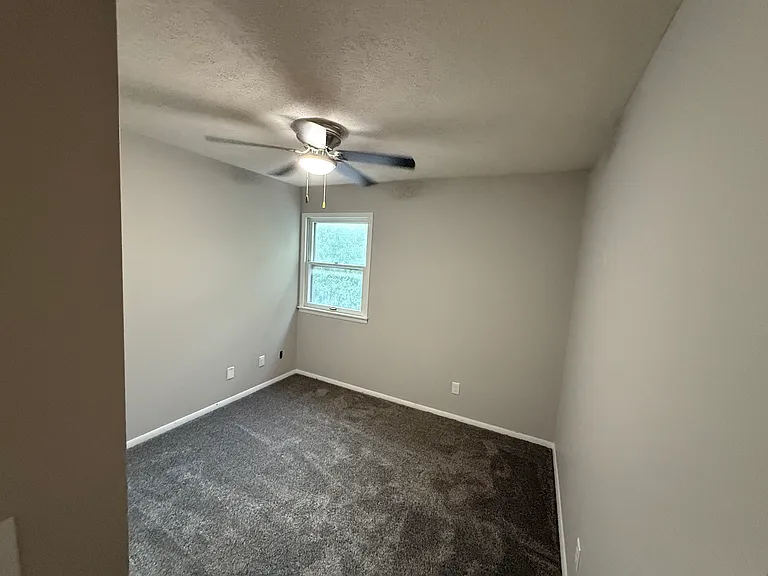 409 N Beech St #4 — Photo 12