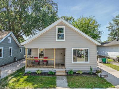 321 W Harwood Ave, Madison Heights, MI, 48071