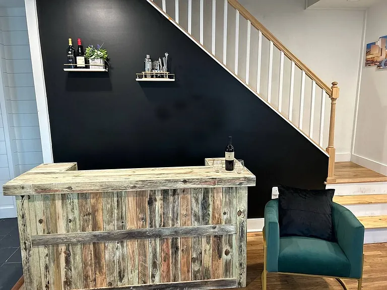 Building's Lounge