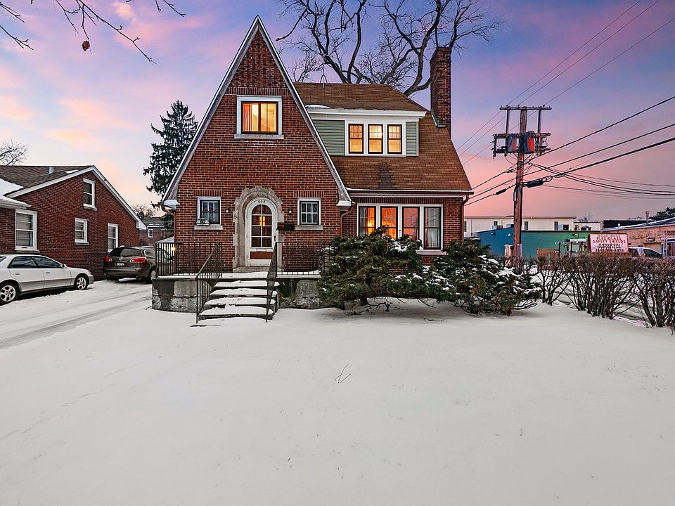 1st image of 642 Westmoreland Ave