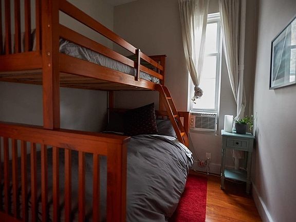 5th image of 366 E 26th St #2L