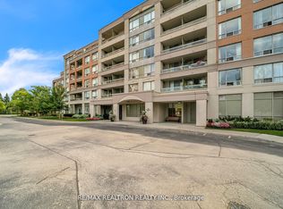 19 Northern Heights Dr #413, Richmond Hill, ON L4B 4M4