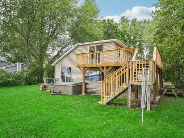 5074 Cannon Lake Trl, Faribault, MN 55021