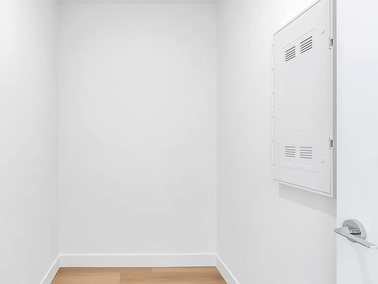 1490 W 32nd Ave — Photo 58