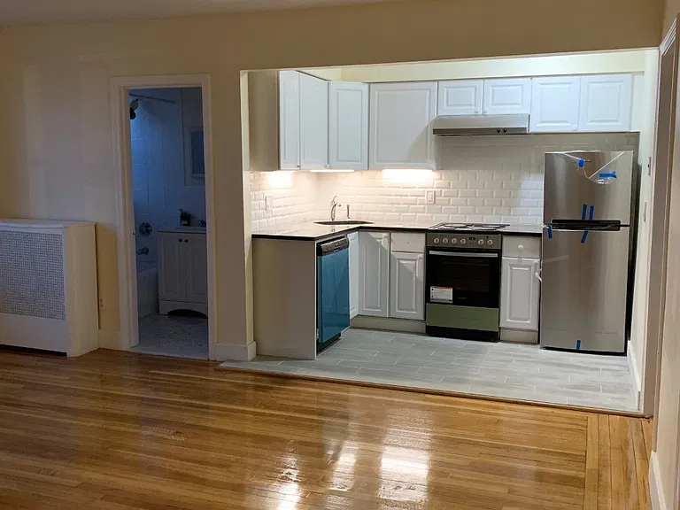 1607 Commonwealth Ave #9 — Photo 1
