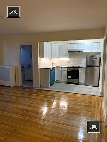 1607 Commonwealth Ave Photo 1