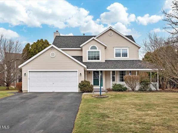 33 Harwick Drive, Glenmont, NY 12077