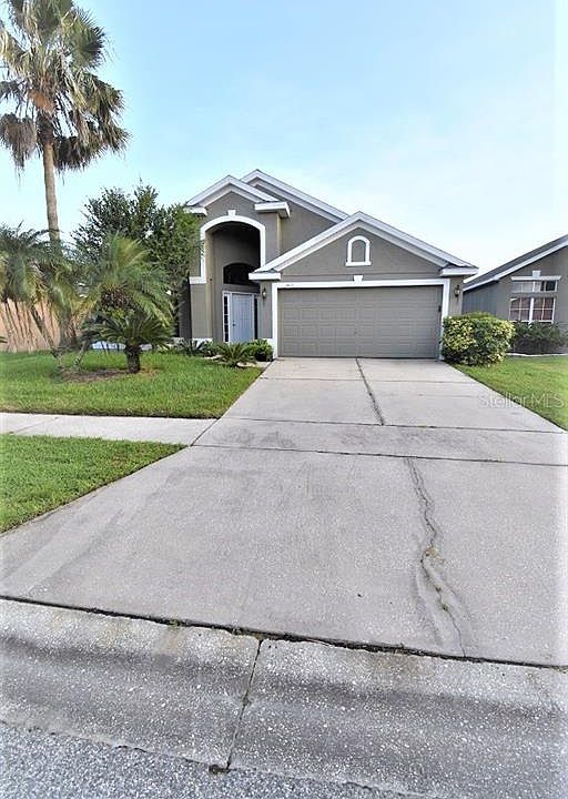 1st image of 14121 Yellow Wood Cir