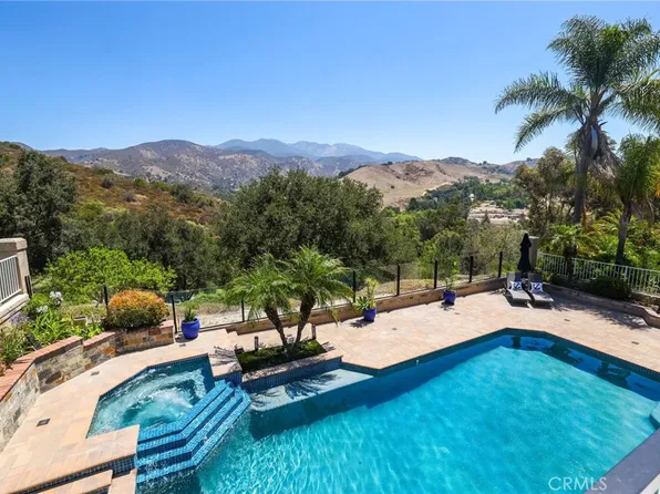 19312 Sleeping Oak Dr, Trabuco Canyon, CA 92679