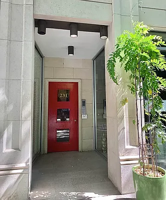 Rented by Oxford Property Group | media 2