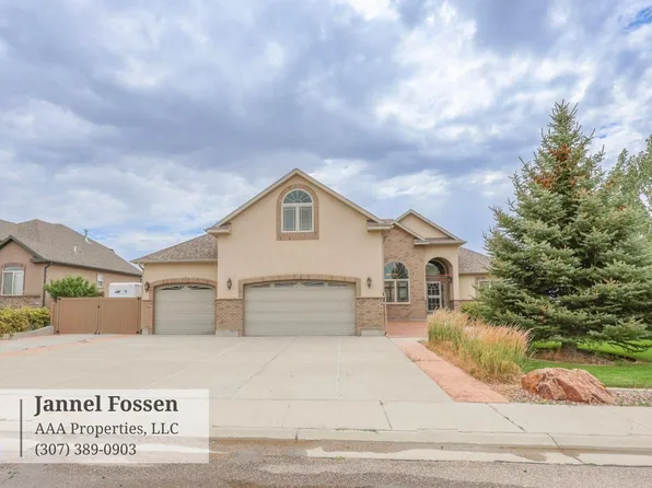16 Long Dr, Rock Springs, WY 82901