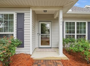 209 Nelly St, Freeport, FL 32439