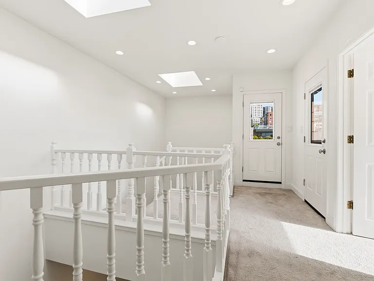 1924 Filbert St #2 — Photo 31