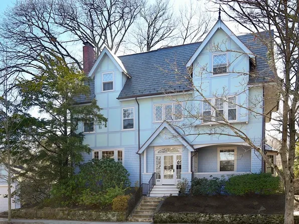 240 Clinton Rd, Brookline, MA 02445