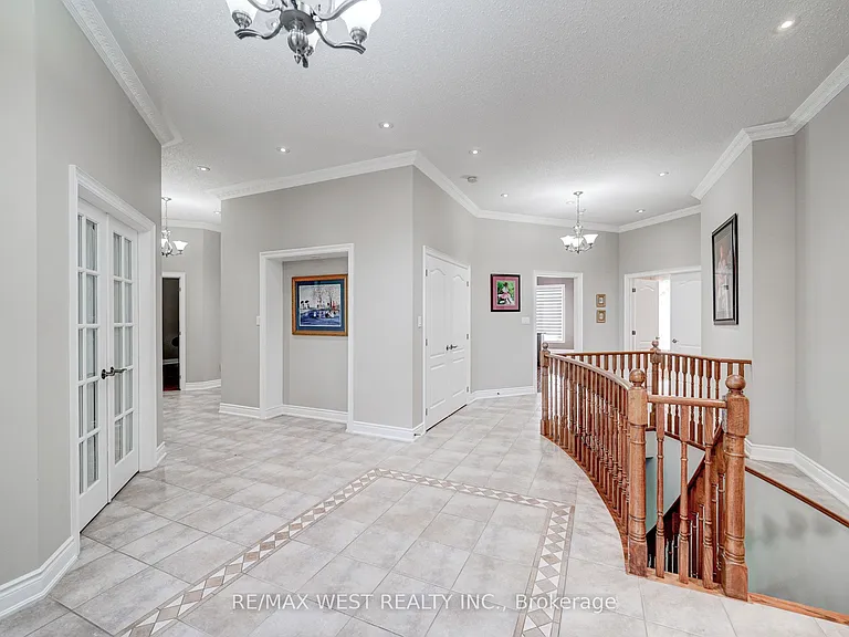 23 Hanover Ct — Photo 6