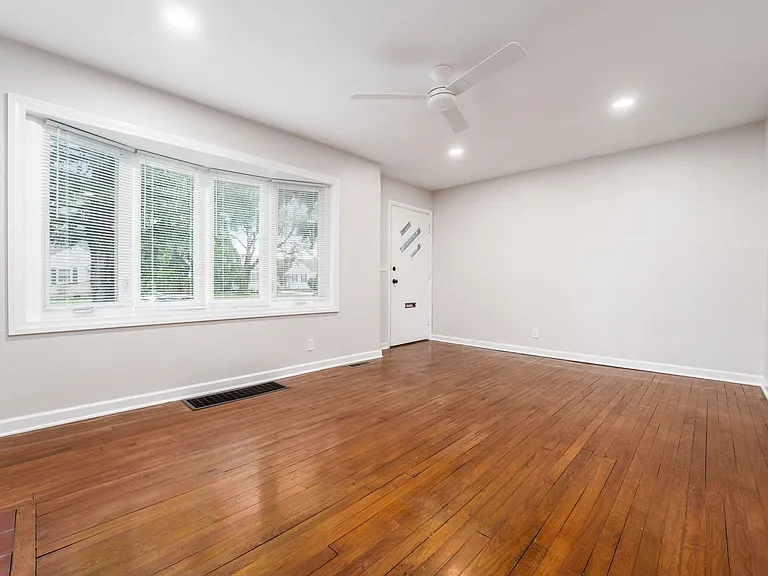 884 S Chesterfield Rd — Photo 9