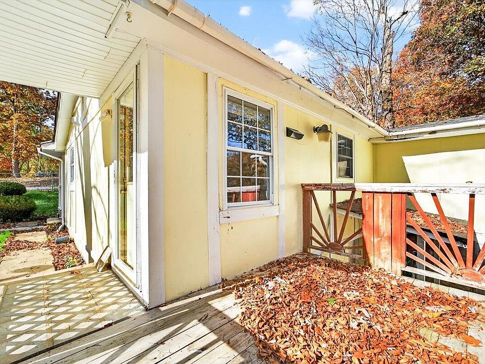 16th image of this home