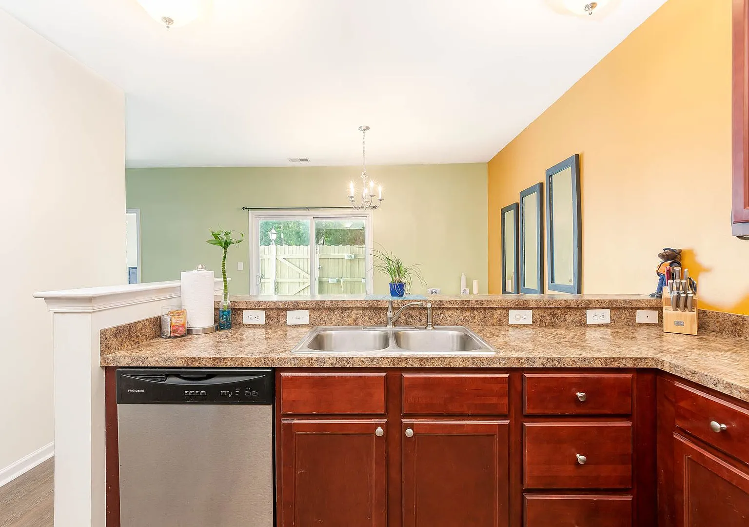 Great Western Branch Condo — Photo 2