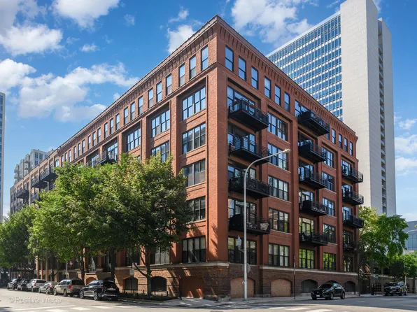 520 W Huron St APT 410, Chicago, IL 60654