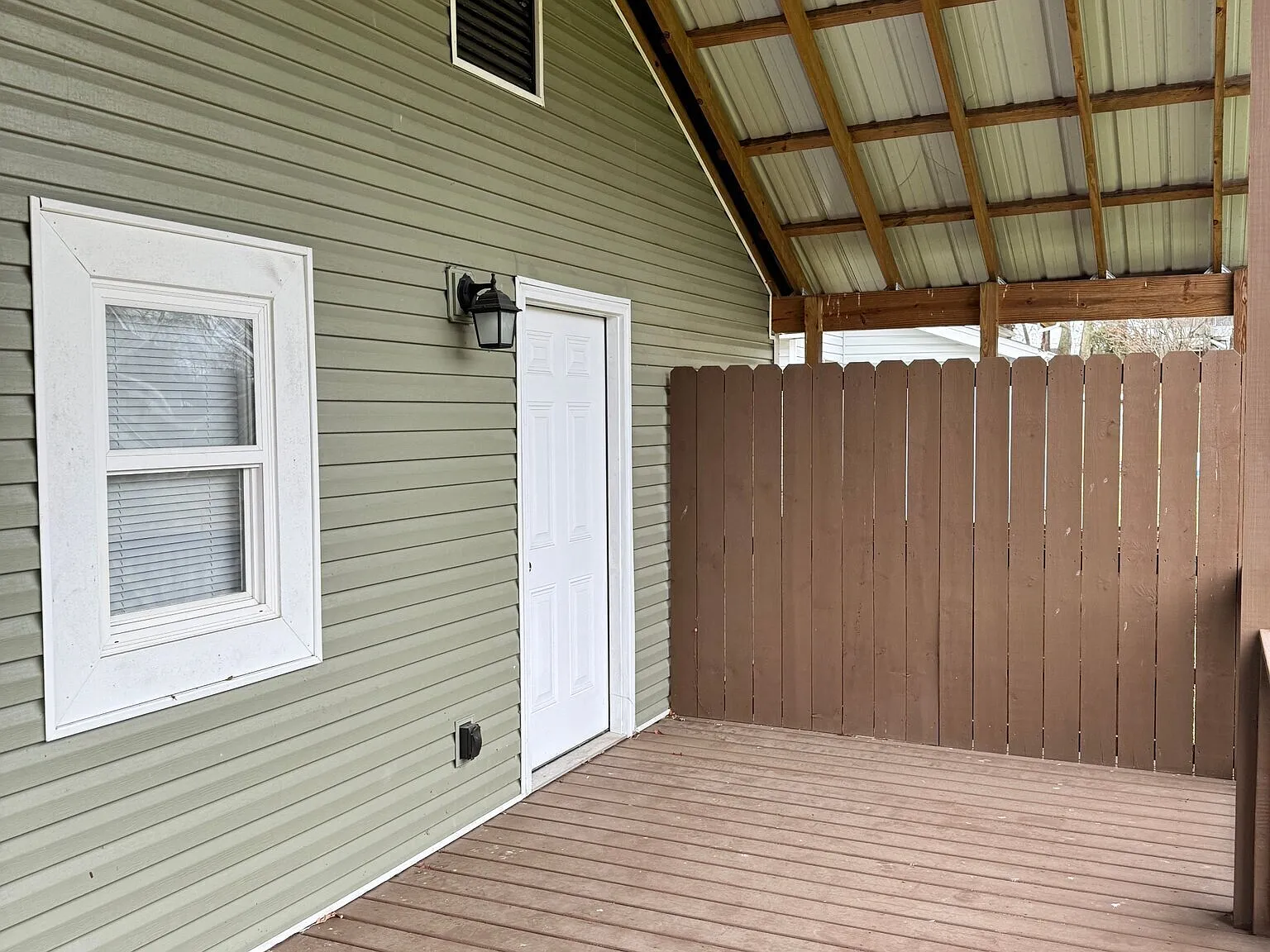 2 bed, 1.0 bath, 900 sqft, $1,350 — Photo 4
