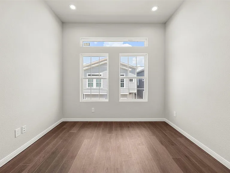 4933 Dalhart Dr — Photo 22