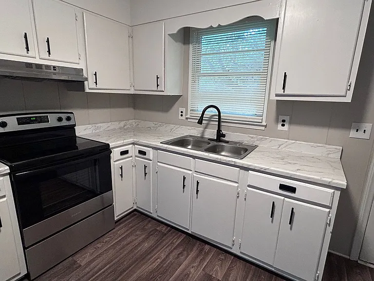 115 Cox Avenue — Photo 10