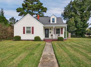 1364 Fishermans Rd, Norfolk, VA 23503