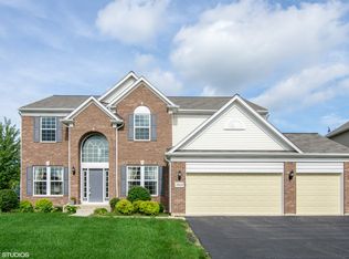 3502 Carlisle Ln, Carpentersville, IL 60110