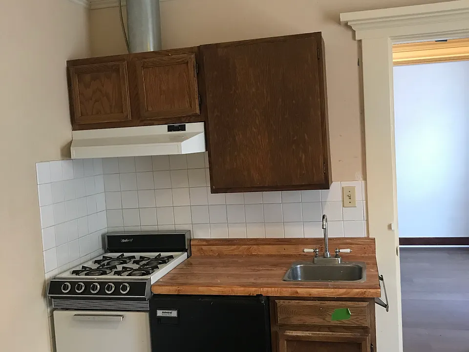 114 N 5th St #2