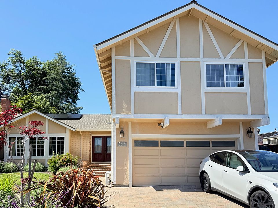 1st image of 2516 Somerset Dr