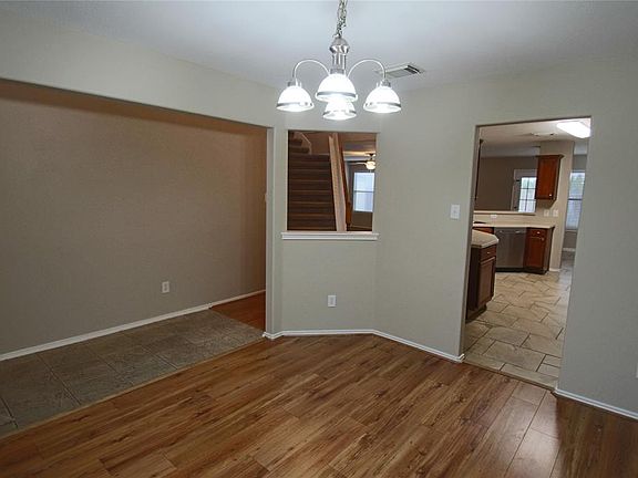 5th image of 11011 Knobbley Oak Ct