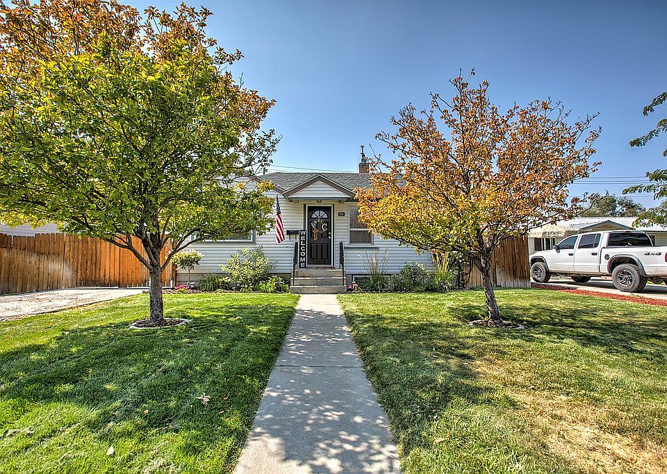 1st image of 155 Van Buren St