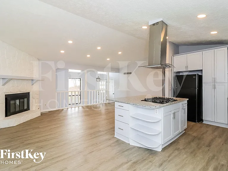 2039 Bascomb Carmel Rd — Photo 3