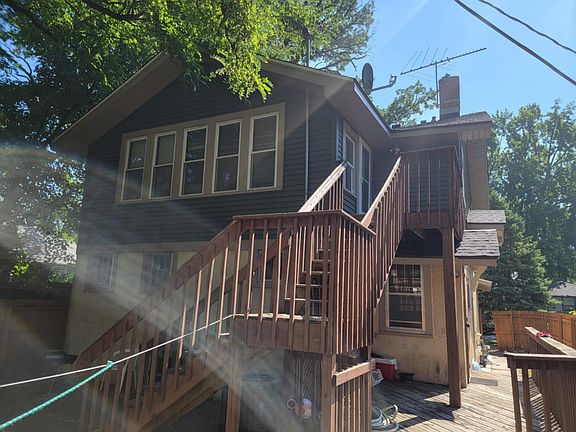 Back steps to upper level