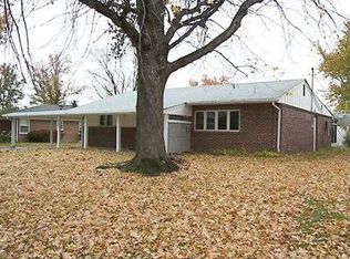 504 Frederick St, Herrin, IL 62948