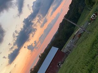 9656 Grayson Springs Rd, Clarkson, KY 42726