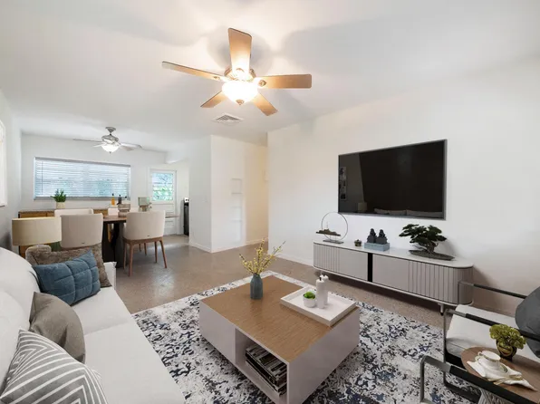 2219 W Pineridge Ct, Delray Beach, FL 33444