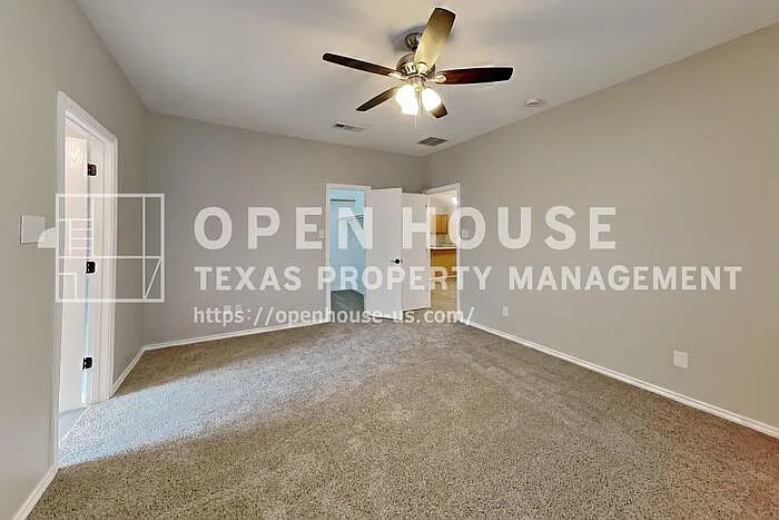 3205 Muleshoe Ln — Photo 11