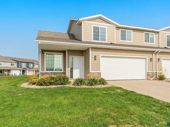 7523 S Brookside Pl, Sioux Falls, SD 57108